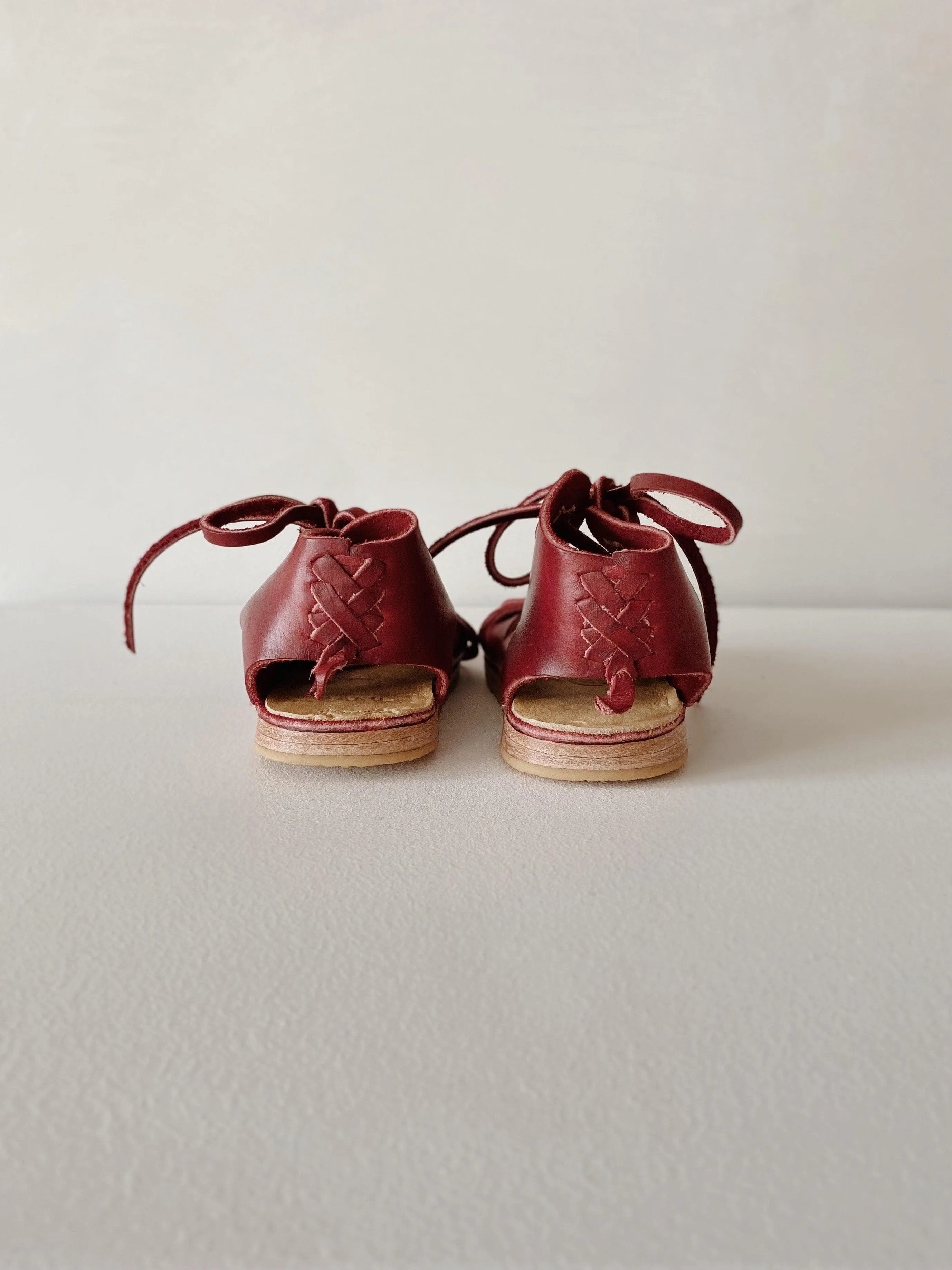 baby naska sandal in burgundy